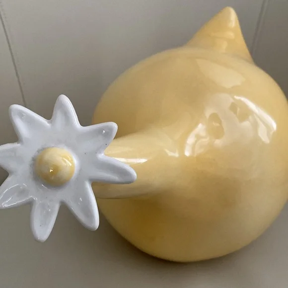 Catherine Hunter Ceramic Hen - Picture 3 of 7